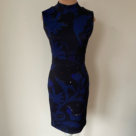 Cynthia Rowley Floral Print Black Blue Scuba Sleeveless Mock Neck Sheath Dress 0 - Picture 1 of 9